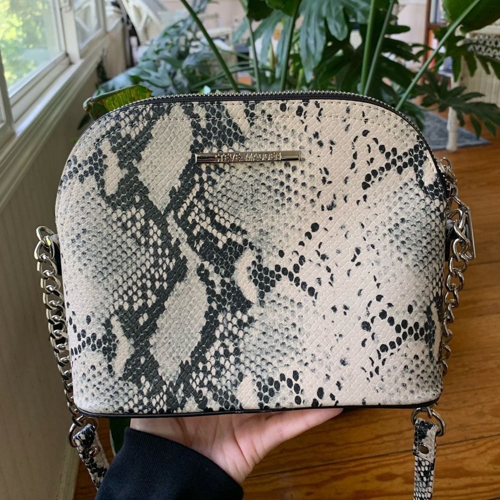 Steve Madden cross body purse